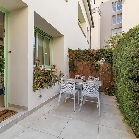 Pdf Rdc - 2 Bdr With Terrace - Quiet And Close To Beaches Apartment *