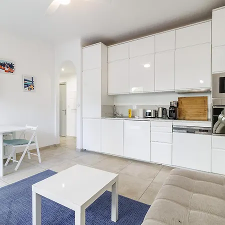Pdf Rdc - 2 Bdr With Terrace - Quiet And Close To Beaches * Menton